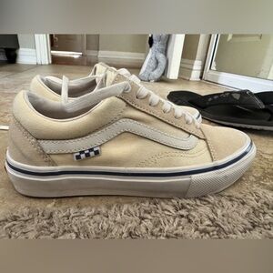 Vans old skool low tops